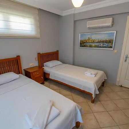 Beachfront Seaview 3 Bedroom Seahorse 8 *