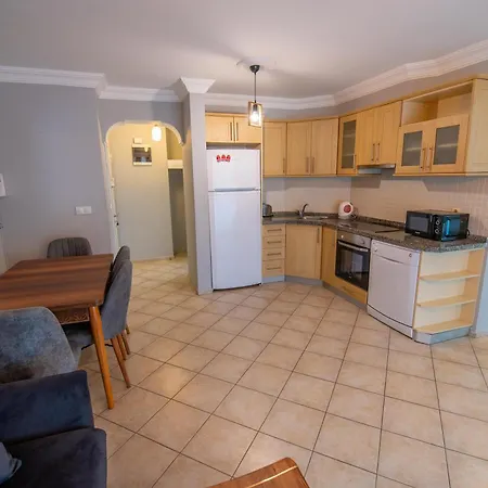 Beachfront Seaview 3 Bedroom Seahorse 8 *
