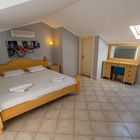 Beachfront Seaview 3 Bedroom Seahorse 8