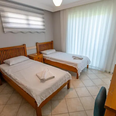 Beachfront Seaview 3 Bedroom Seahorse 8